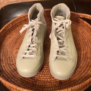 Men’s OHW? Size 10  Freddy High Top Sneakers